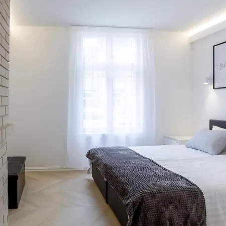 Citycenter 3 Bedroom Apartment, Free Parking Διαμέρισμα *