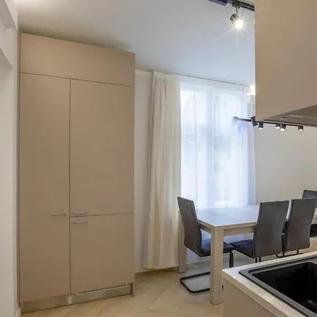 Citycenter 3 Bedroom Apartment, Free Parking Διαμέρισμα *